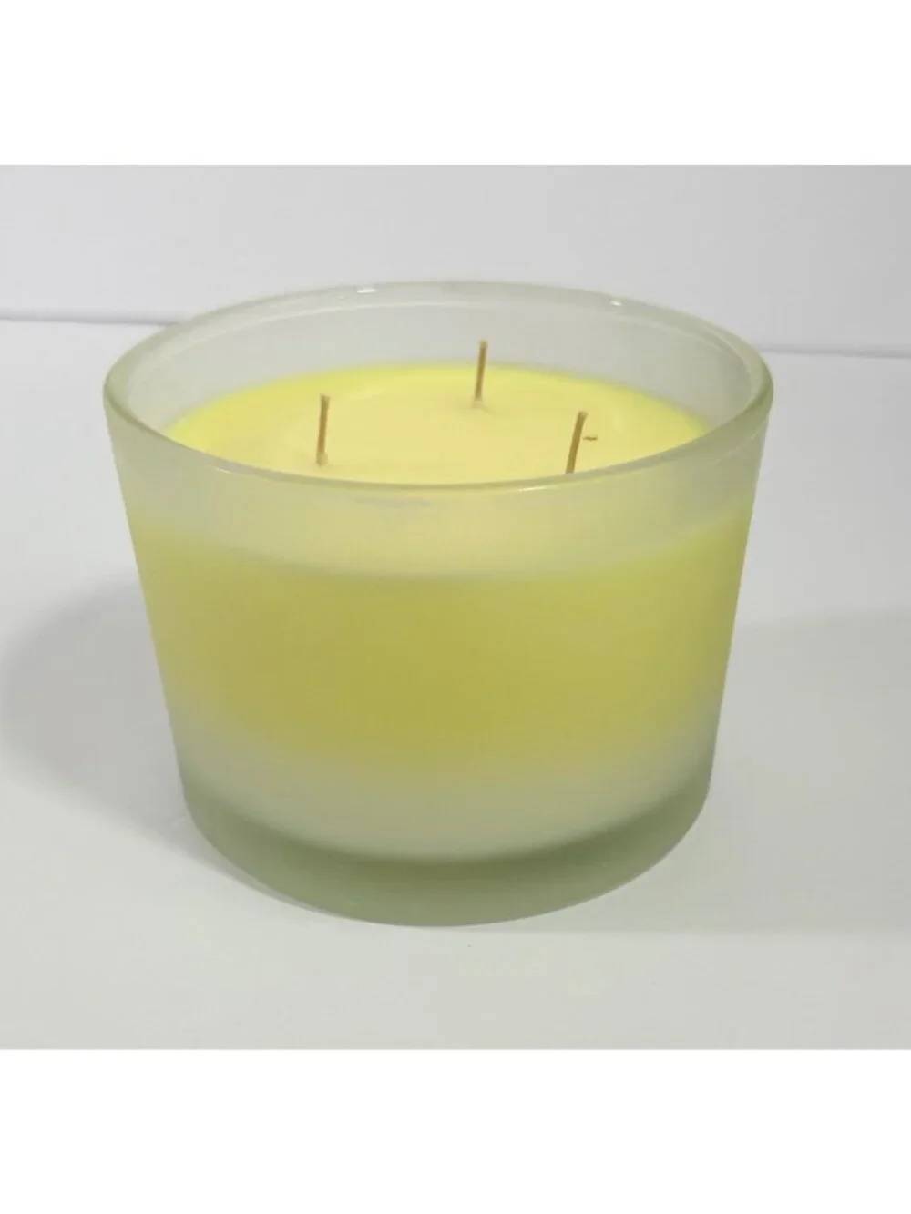 Jennifer Lopez Hyacinth Fig 3-Wick Scented Candle 11.8oz Glass Jar 50-Hour Burn